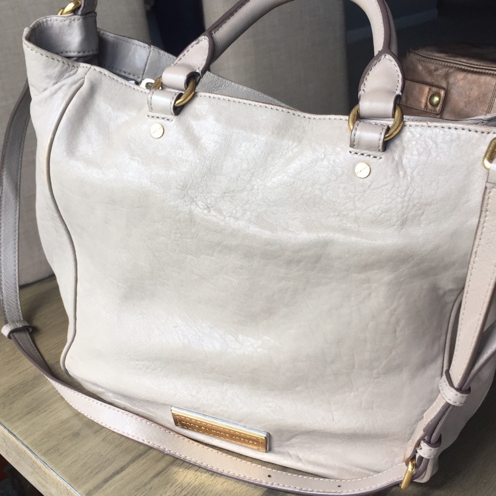 Marc by Marc Jacobs grey leather crossbody bag.